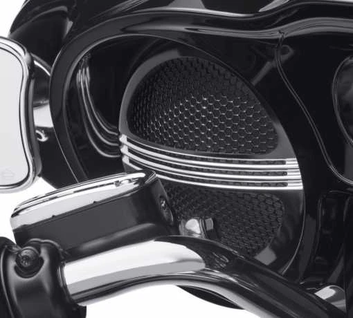 Harley Davidson Defiance Batwing Fairing Lautsprecher-Verzierung Schwarz Cut 4 Harley Davidson Defiance Batwing Fairing Lautsprecher-Verzierung Schwarz Cut – Bild 2